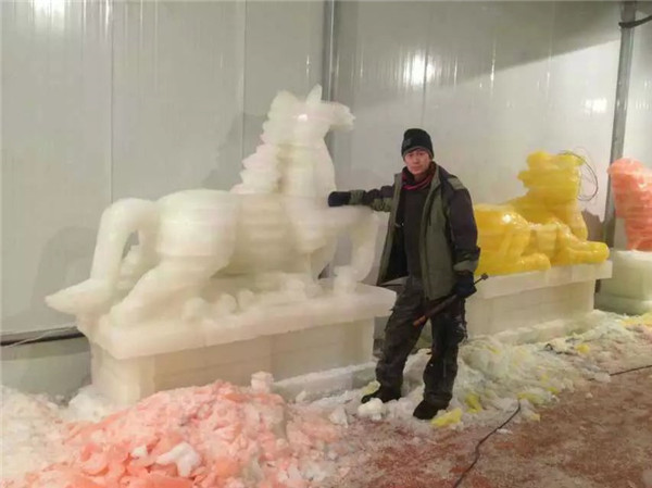 �ӱ���ɽ ���ڱ���չ��ʩ�� (7)